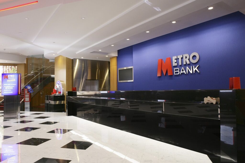 metro_bank_store