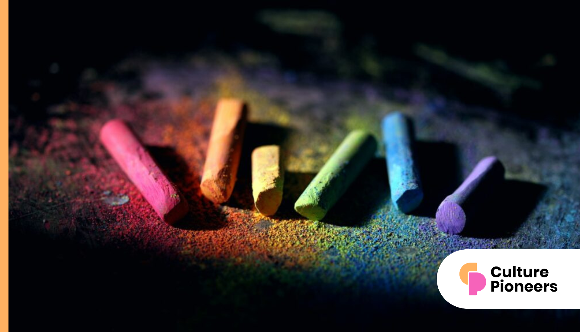 Crayons in different colours, neuroinclusion