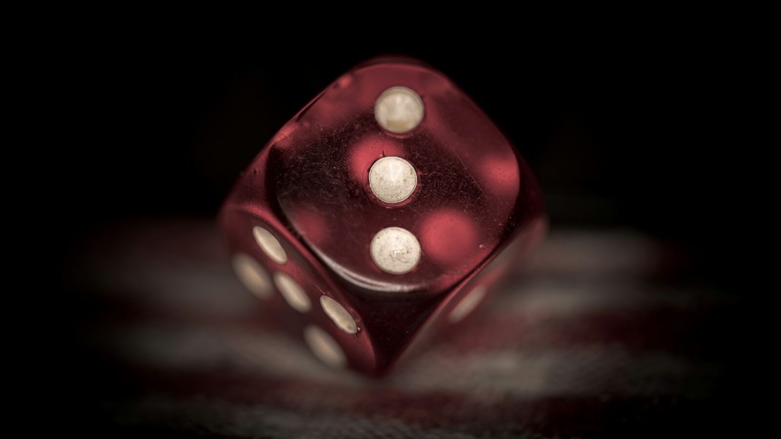 red dice closeup photography